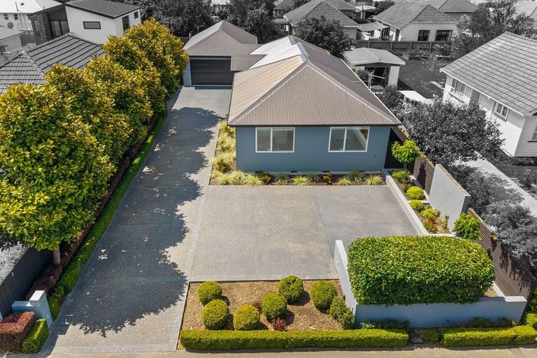Photo of property in 154 Harewood Road, Papanui, Christchurch, 8053