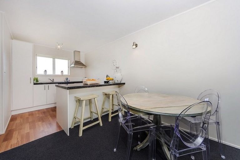 Photo of property in 1/8 Slim Place, Clendon Park, Auckland, 2103