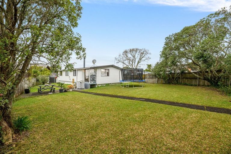 Photo of property in 100 Sturges Road, Henderson, Auckland, 0612