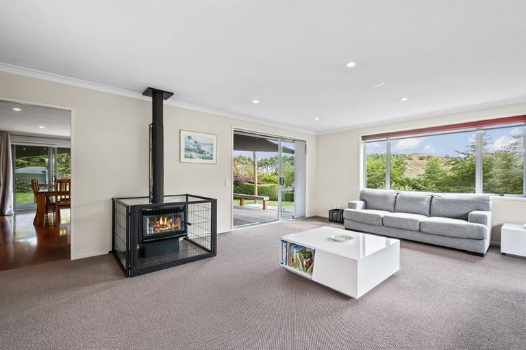 Photo of property in 83 Dalmore Way, Acacia Bay, Taupo, 3385