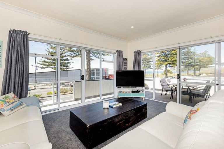 Photo of property in 473 Marine Parade, Napier South, Napier, 4110