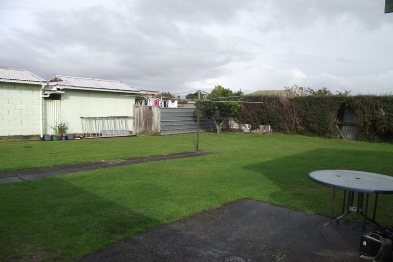 Photo of property in 42 Clyde Crescent, Roslyn, Palmerston North, 4414