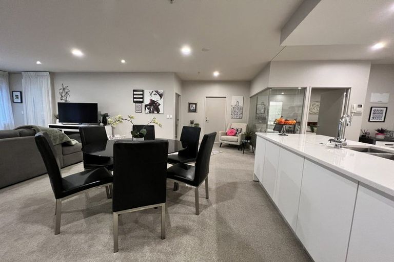 Photo of property in Kate Sheppard Apartments, 3b/42 Molesworth Street, Thorndon, Wellington, 6011