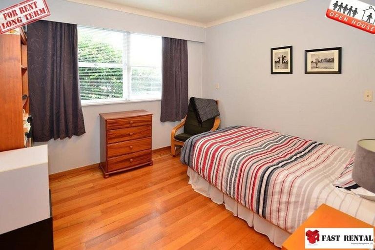 Photo of property in 20 Tawhana Crescent, Red Beach, 0932