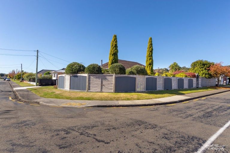 Photo of property in 4 Perry Street, Heretaunga, Upper Hutt, 5018