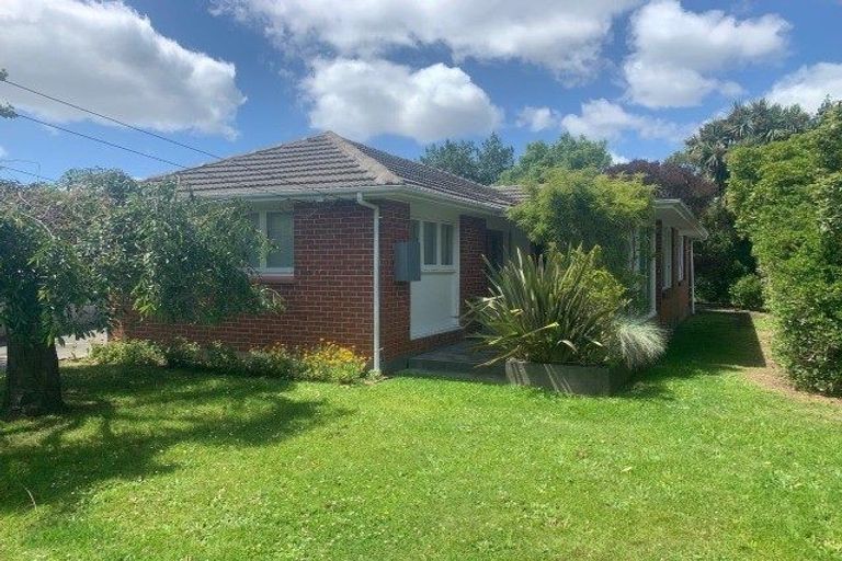 Photo of property in 49a Halswell Road, Hillmorton, Christchurch, 8025