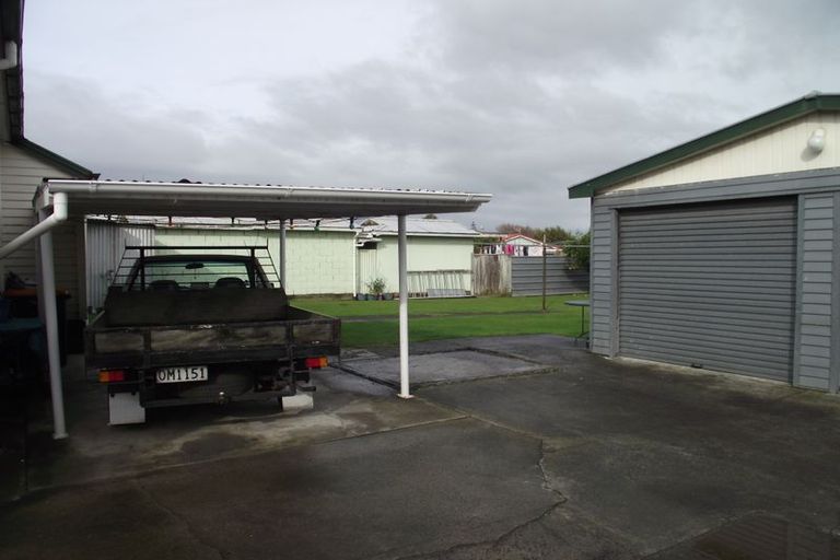Photo of property in 42 Clyde Crescent, Roslyn, Palmerston North, 4414