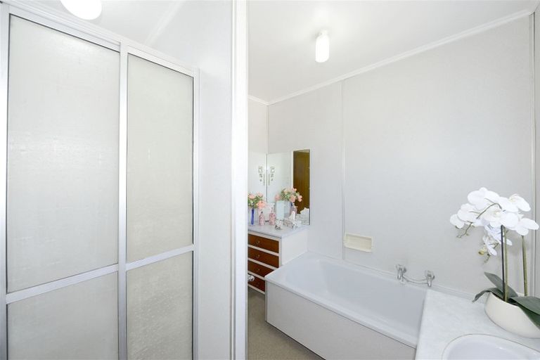 Photo of property in 50 Kent Lodge Avenue, Avonhead, Christchurch, 8042