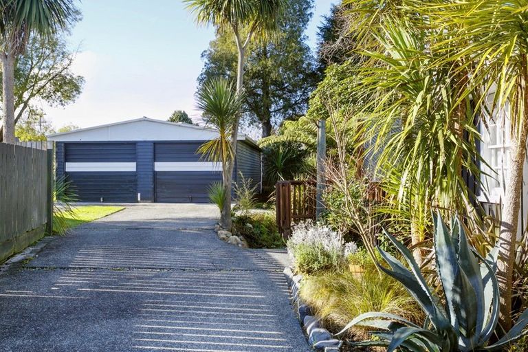 Photo of property in 30 Taupo View Road, Taupo, 3330
