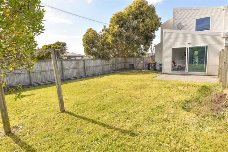 Photo of property in 12 Mafeking Street, New Brighton, Christchurch, 8061