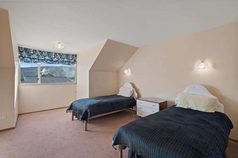 Photo of property in 27 Melmore Terrace, Cromwell, 9310