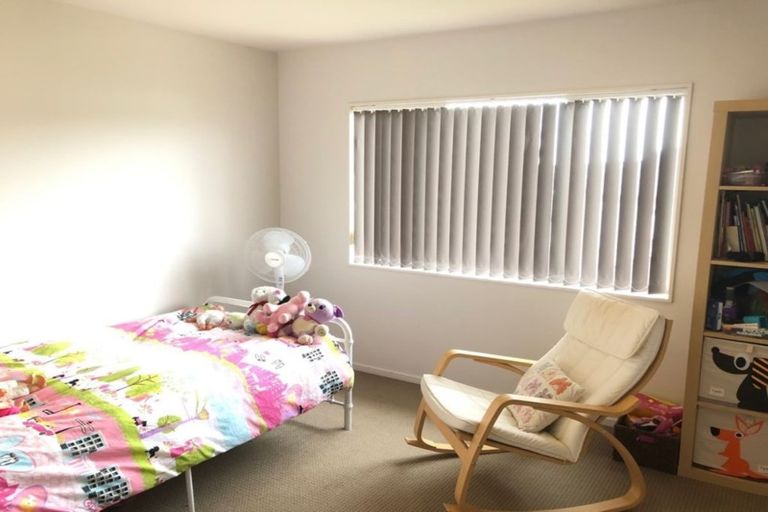 Photo of property in 114a Jeffs Road, Flat Bush, Auckland, 2016