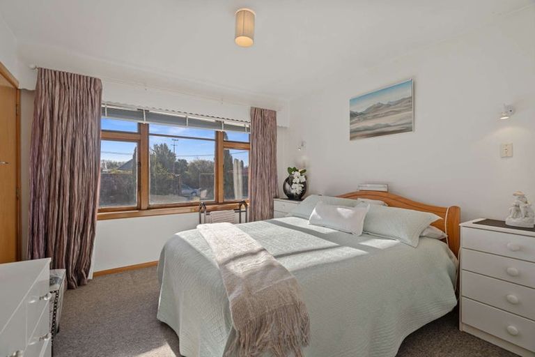 Photo of property in 305 Lake Terrace Road, Shirley, Christchurch, 8061