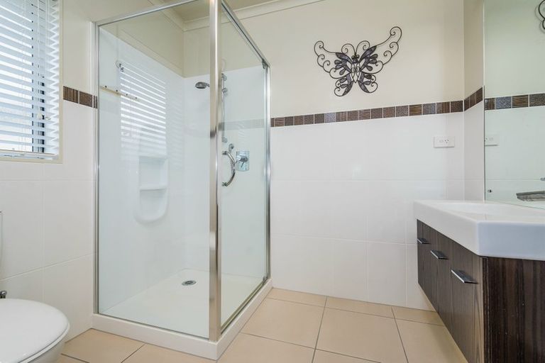 Photo of property in 68 Schnapper Road, Schnapper Rock, Auckland, 0632