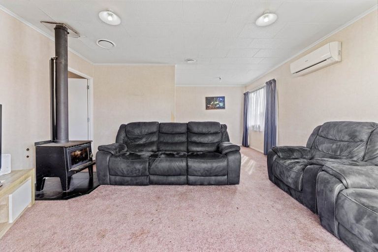 Photo of property in 15 Wairoa Place, Tokoroa, 3420