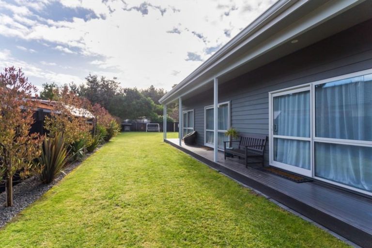 Photo of property in 26 Sandown Avenue, Himatangi Beach, Foxton, 4891