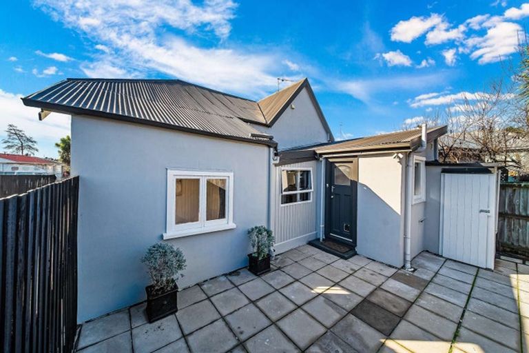 Photo of property in 107 Cranford Street, St Albans, Christchurch, 8014