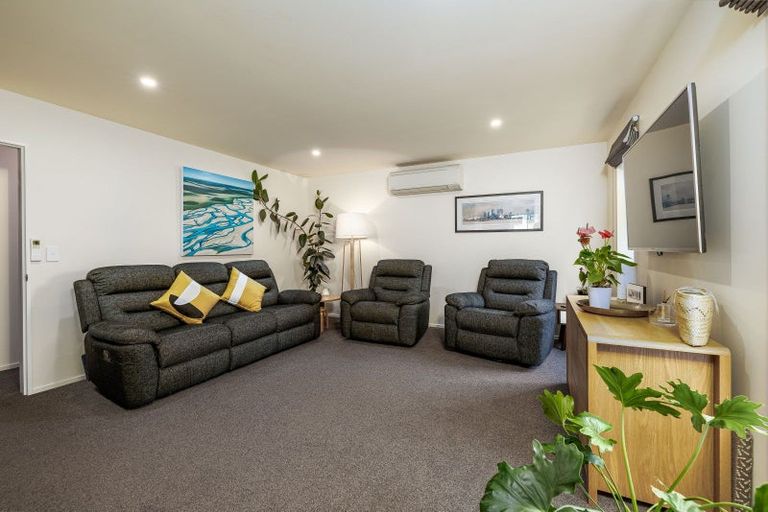 Photo of property in 17 Dynes Road, Rolleston, 7615