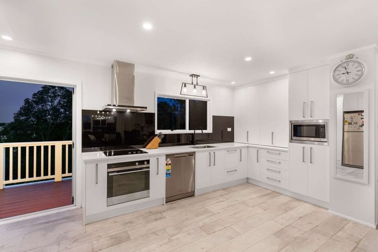 Photo of property in 83 Rangatira Road, Beach Haven, Auckland, 0626