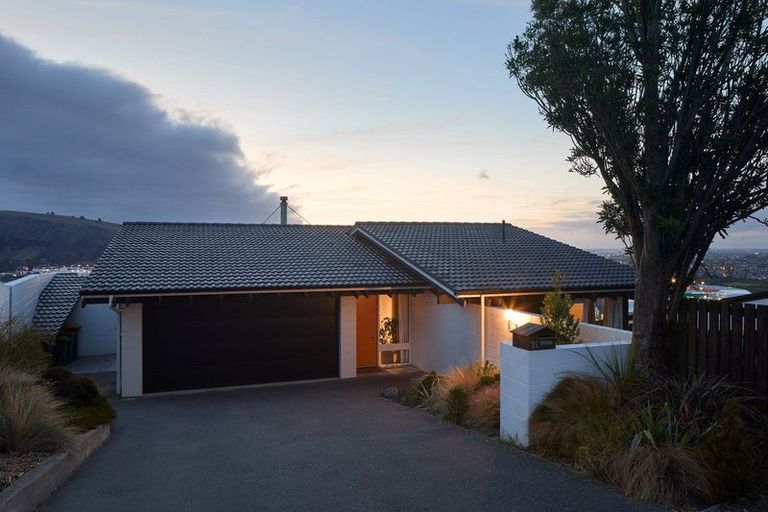 Photo of property in 76 Cannon Hill Crescent, Mount Pleasant, Christchurch, 8081