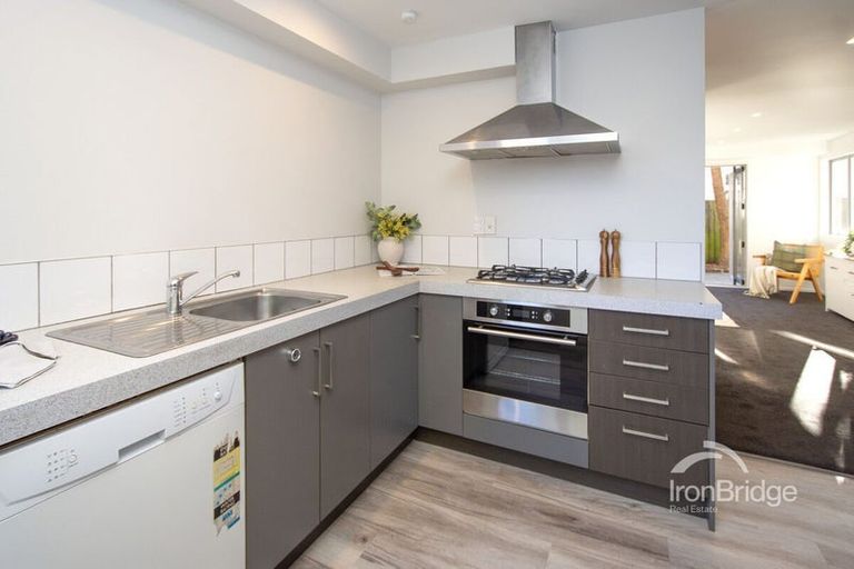 Photo of property in 506a Barbadoes Street, Edgeware, Christchurch, 8013