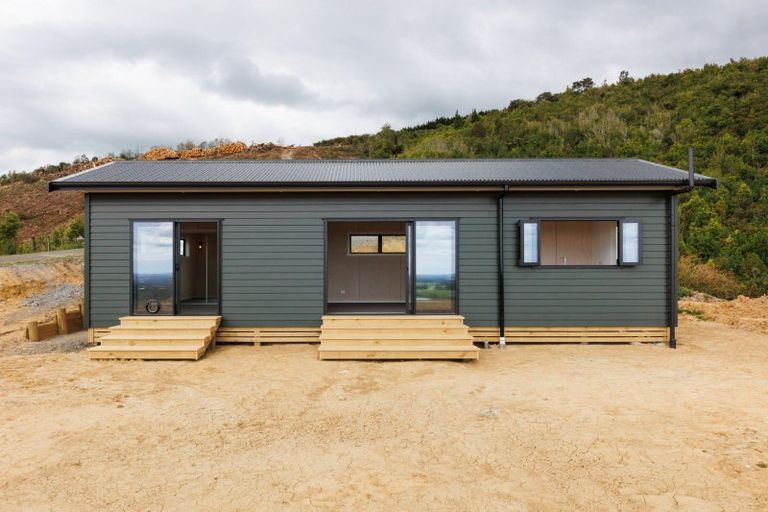 Photo of property in 323 Ngahere Park Road, Turitea, Palmerston North, 4472