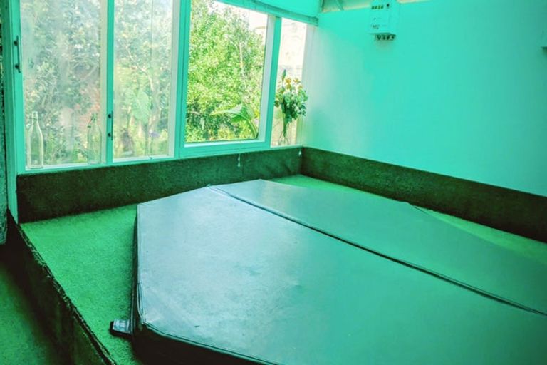 Photo of property in 20 Charles Street, Westshore, Napier, 4110