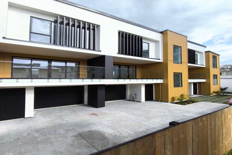 Photo of property in 9b Lomond Street, Takapuna, Auckland, 0622