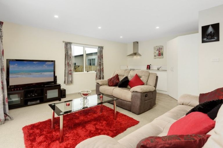 Photo of property in 11 Kamahi Crescent, Papamoa Beach, Papamoa, 3118