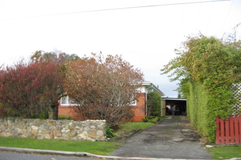 Photo of property in 17 Constitution Avenue, Milton, 9220