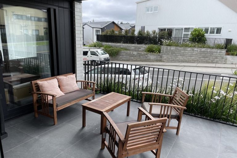 Photo of property in 9/194 Buckley Avenue, Hobsonville, Auckland, 0616