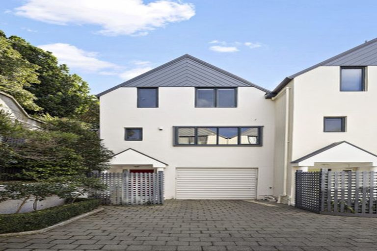 Photo of property in 8/14 Harriett Street, Thorndon, Wellington, 6011