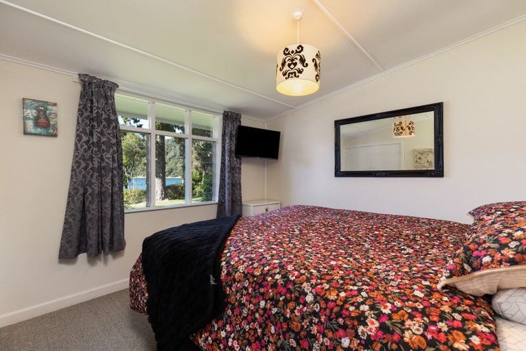 Photo of property in 25 Kamahi Road, Tennyson Inlet, Rai Valley, 7195