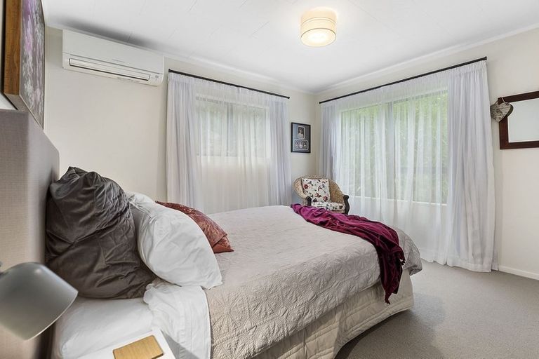 Photo of property in 14 Doon Grove, Papakowhai, Porirua, 5024