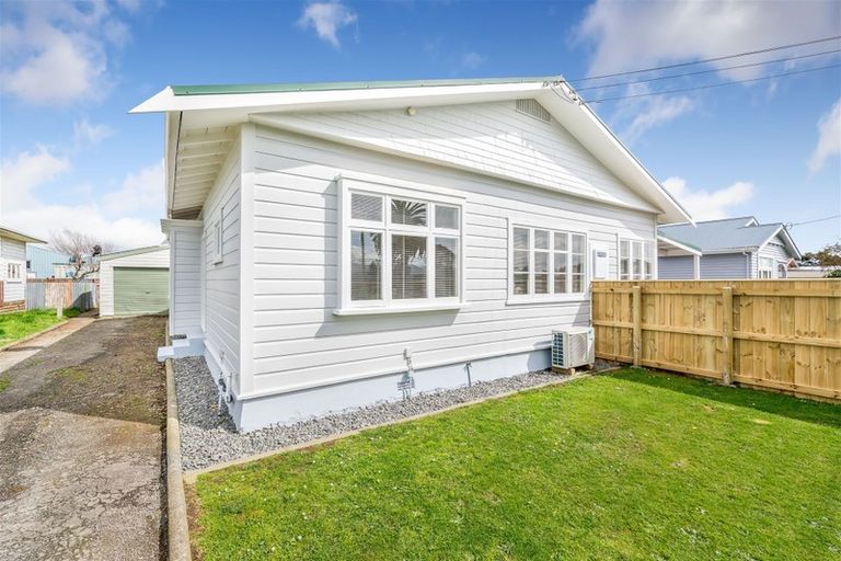 Photo of property in 14 Wilton Street, Levin, 5510