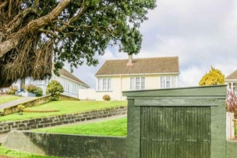 Photo of property in 19 Harper Street, Gonville, Whanganui, 4501