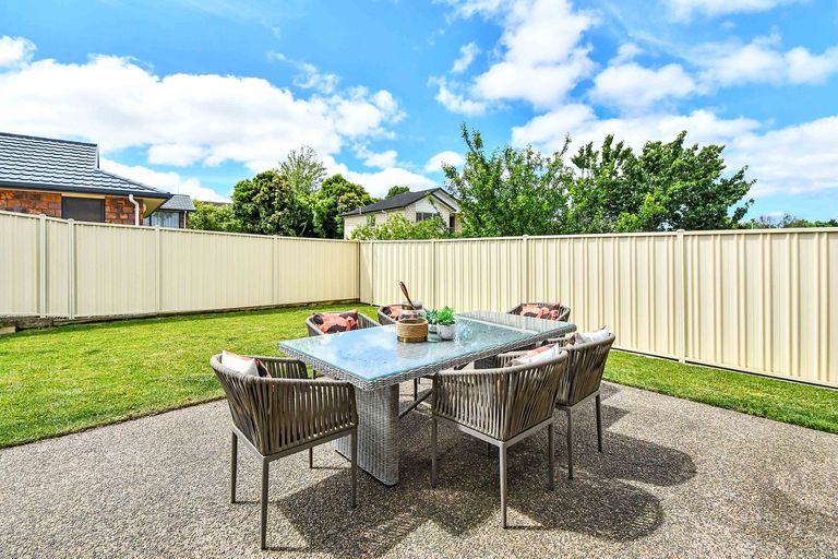 Photo of property in 17 Parkhaven Drive, Rosehill, Papakura, 2113