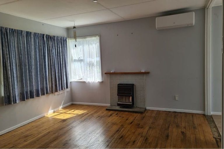 Photo of property in 28 Titoki Street, Castlecliff, Whanganui, 4501