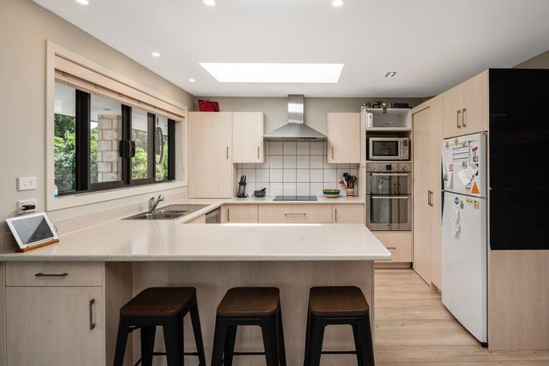 Photo of property in 12 Weka Place, Picton, 7220