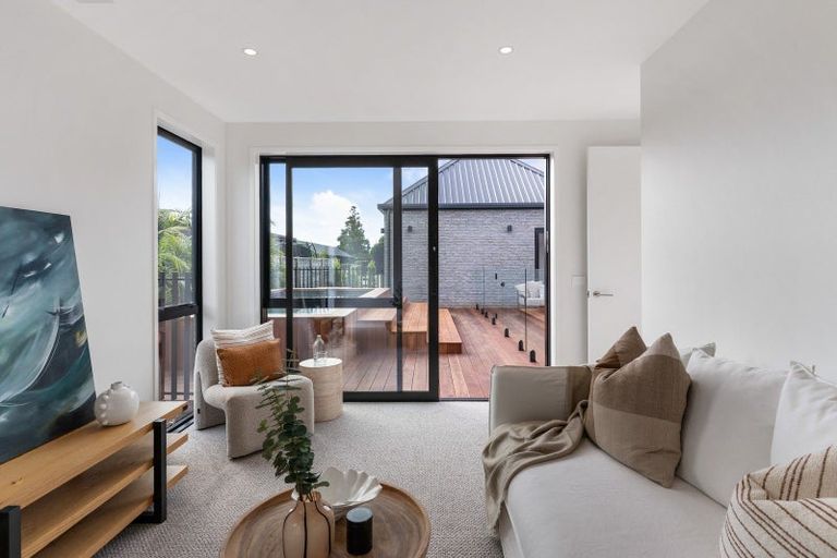 Photo of property in 21 William Gilbert Drive, Mangawhai, 0505