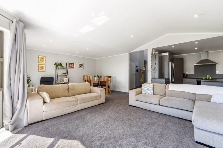 Photo of property in 15 Lynbert Road, Lynmore, Rotorua, 3010