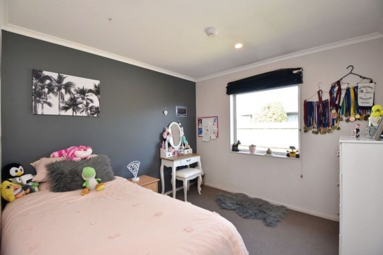 Photo of property in 16 Hoffman Court, Waikiwi, Invercargill, 9810