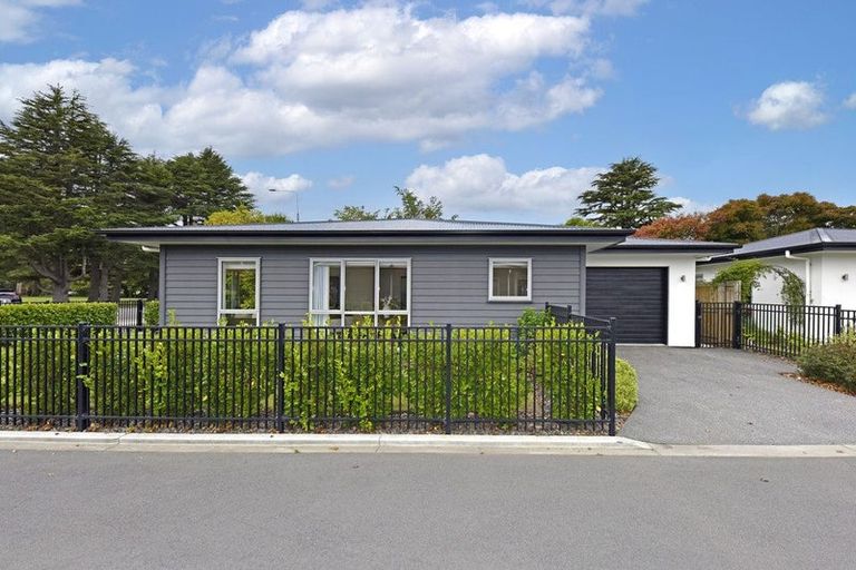 Photo of property in 361 Avonhead Road, Avonhead, Christchurch, 8042