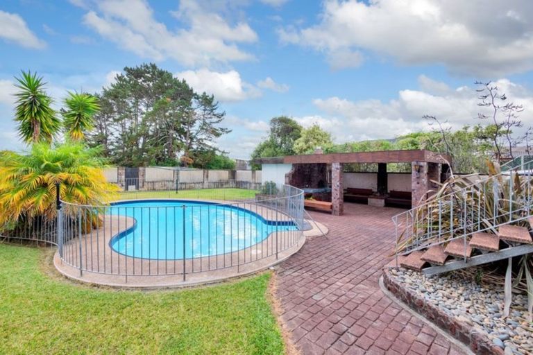 Photo of property in 298 Royal Road, Massey, Auckland, 0614