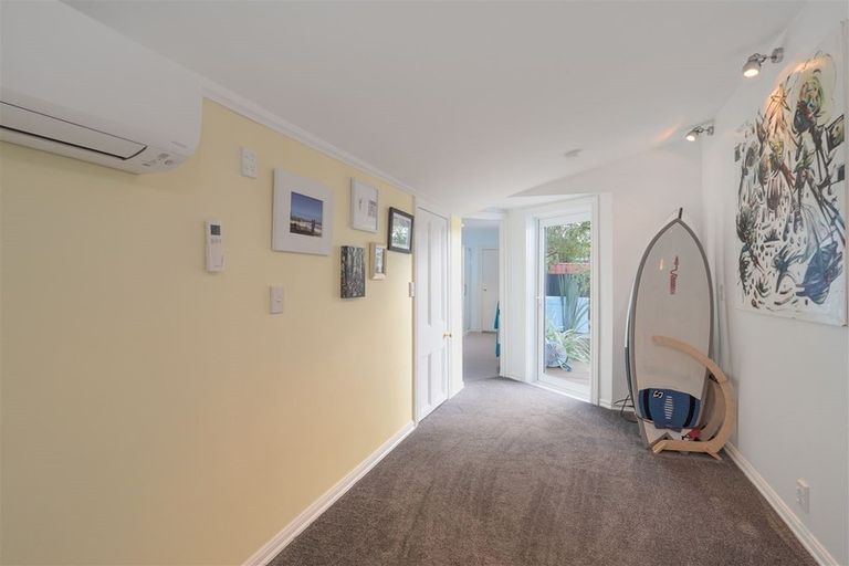Photo of property in 16 Augusta Street, Redcliffs, Christchurch, 8081