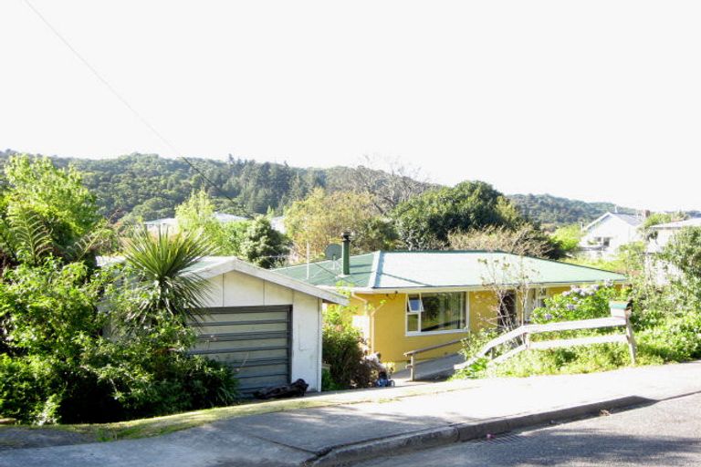 Photo of property in 32a Milton Terrace, Picton, 7220