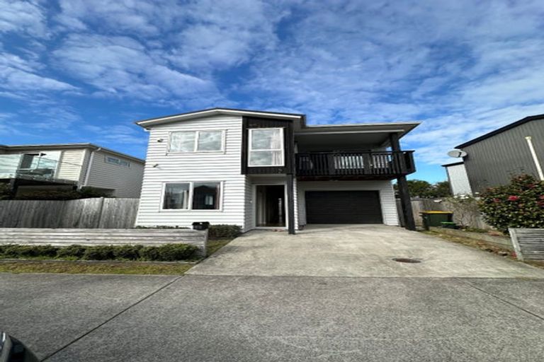 Photo of property in 68 Craigs Way, Hobsonville, Auckland, 0616