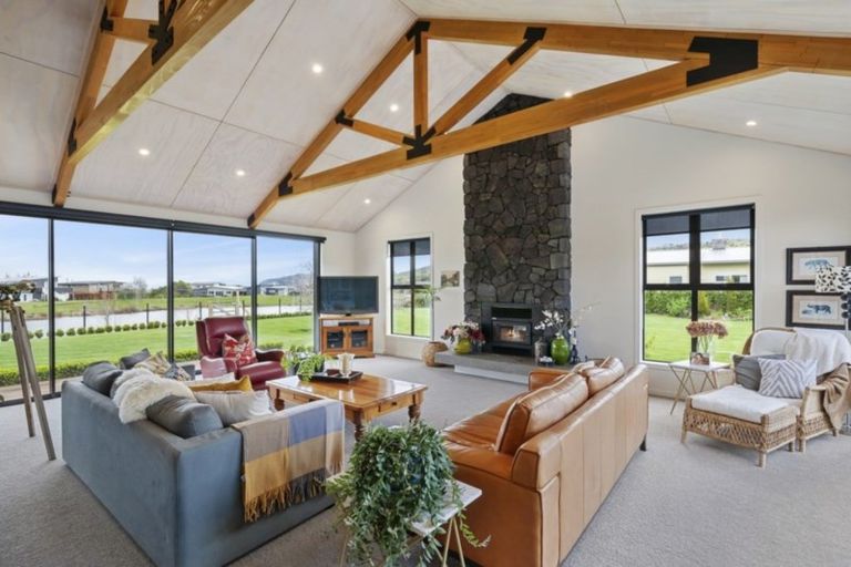 Photo of property in 3 Pukeko Way, Kinloch, Taupo, 3377