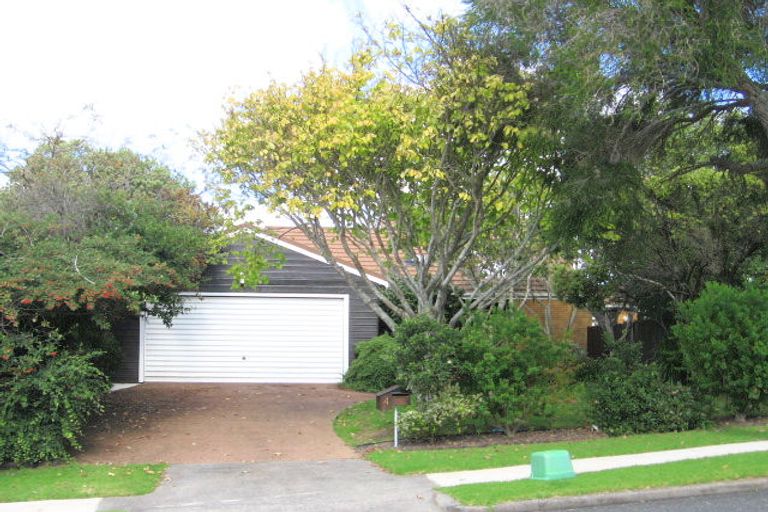 Photo of property in 4 Mccrystal Avenue, Bucklands Beach, Auckland, 2012