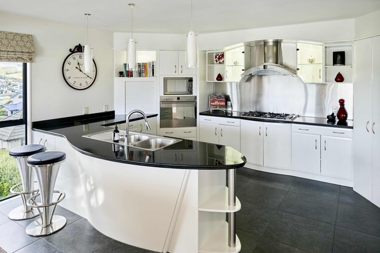 Photo of property in 17 Bowsprit Way, Whitby, Porirua, 5024